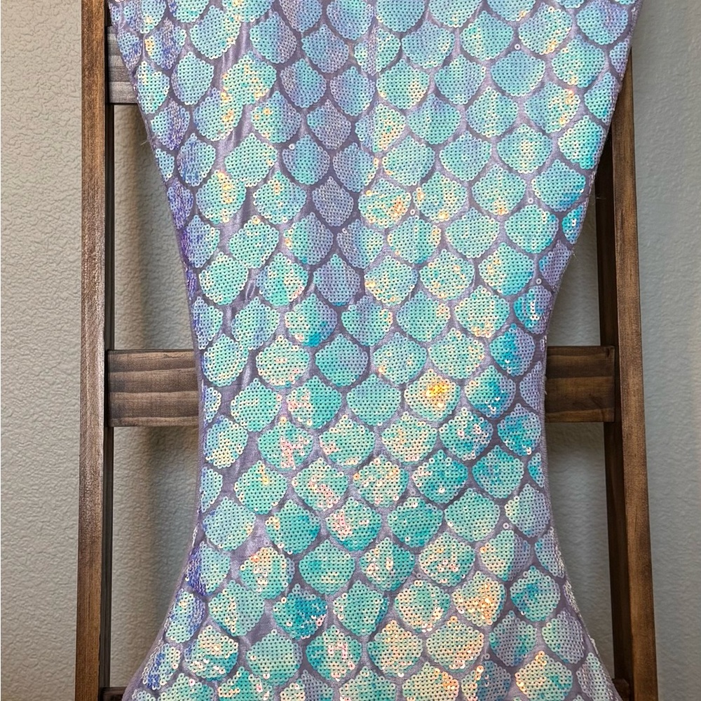 COPY - Mermaid Scale Pattern snuggle blanket